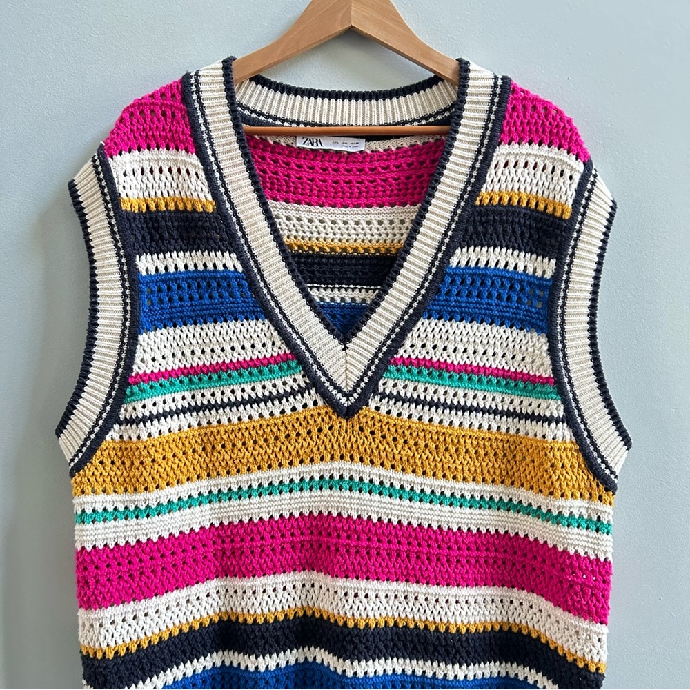 Zara Multicolored Striped V-Neck Oversized Sleeveless Knit Vest, Size Large - Picture 5 of 10